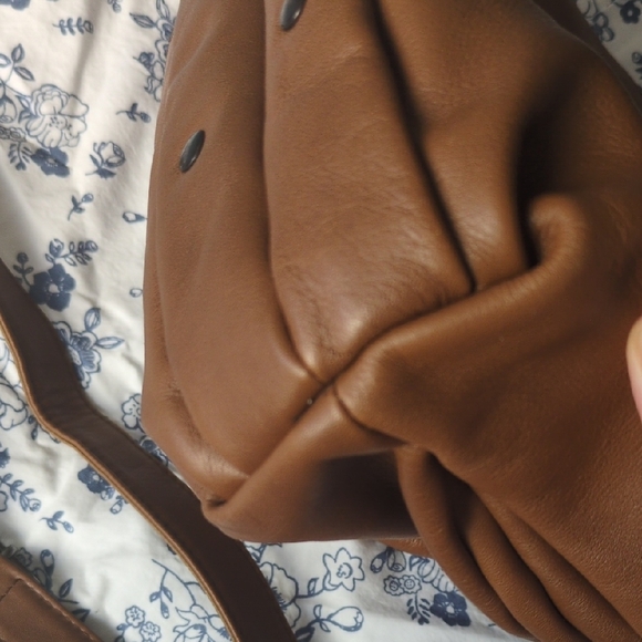 Peruzzi Brown Leather Satchel - Picture 5 of 11